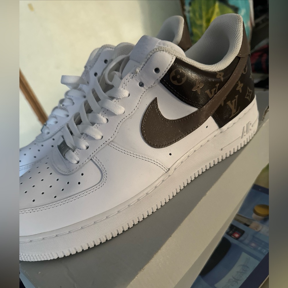 Nike Af1 Air Force 1 size 13 custom LV Louis Vuitton